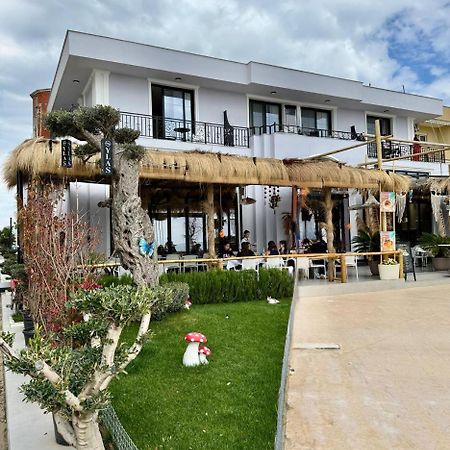 Hotel Saly Durres Bagian luar foto
