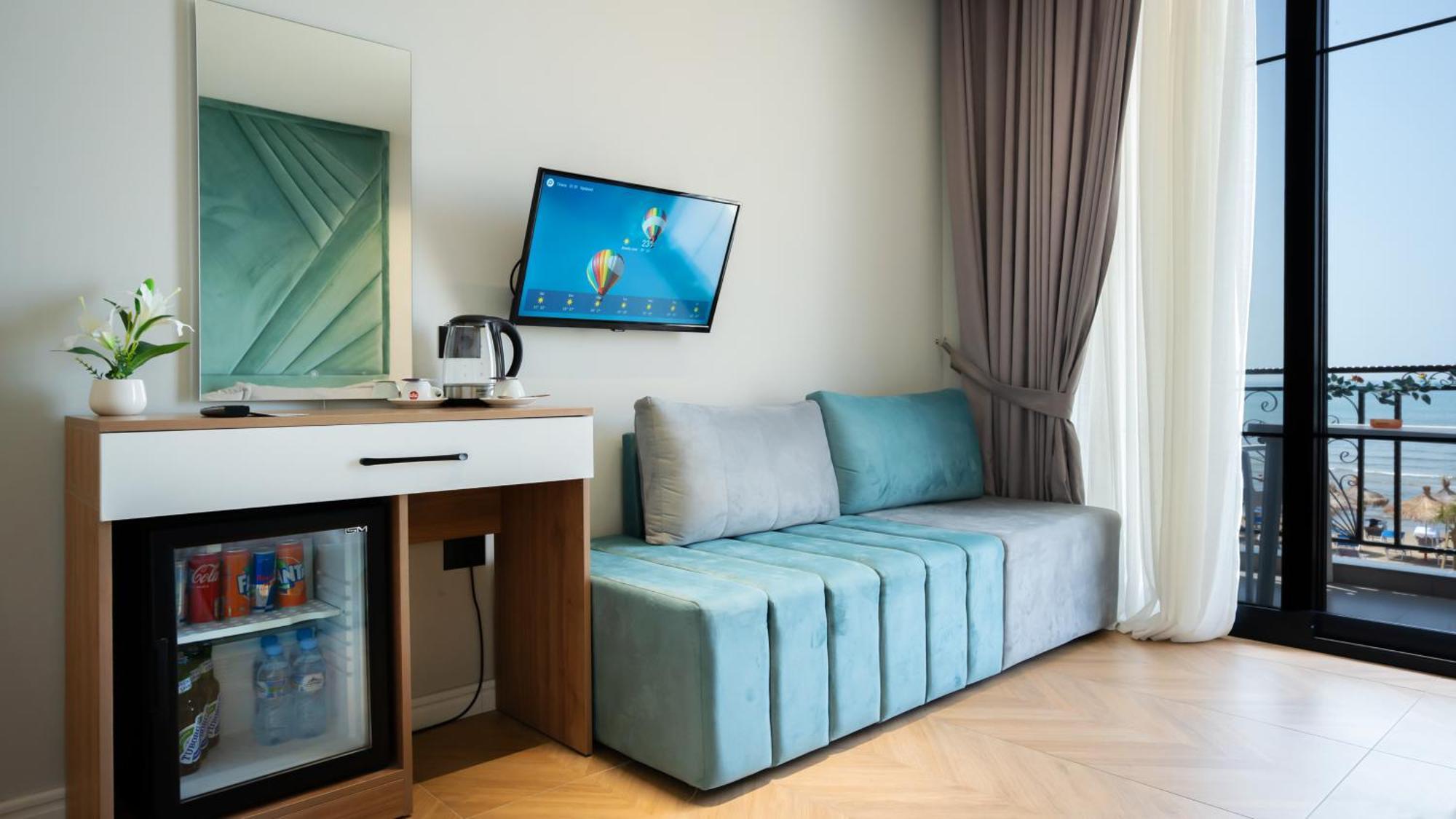 Hotel Saly Durres Bagian luar foto