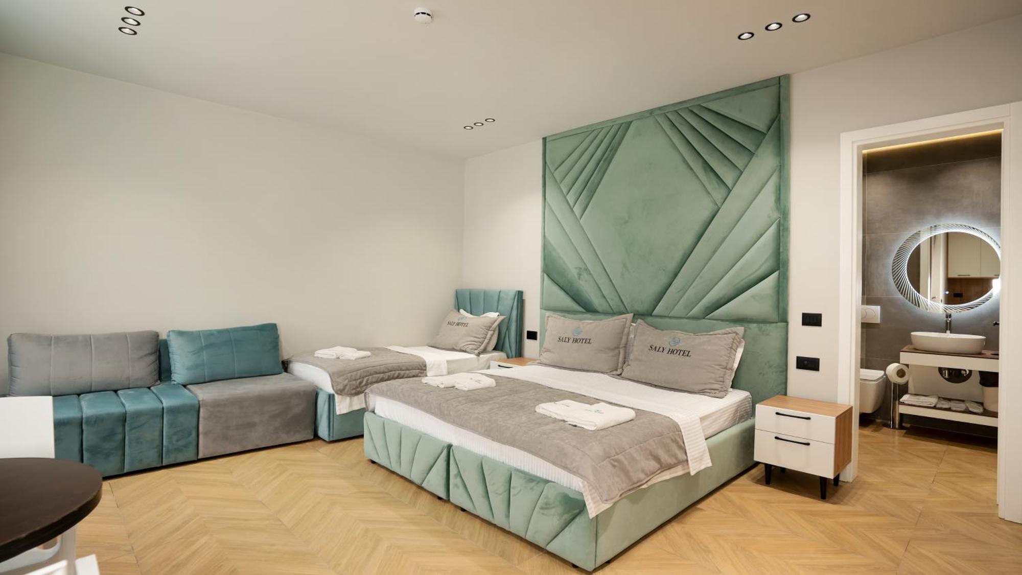 Hotel Saly Durres Bagian luar foto