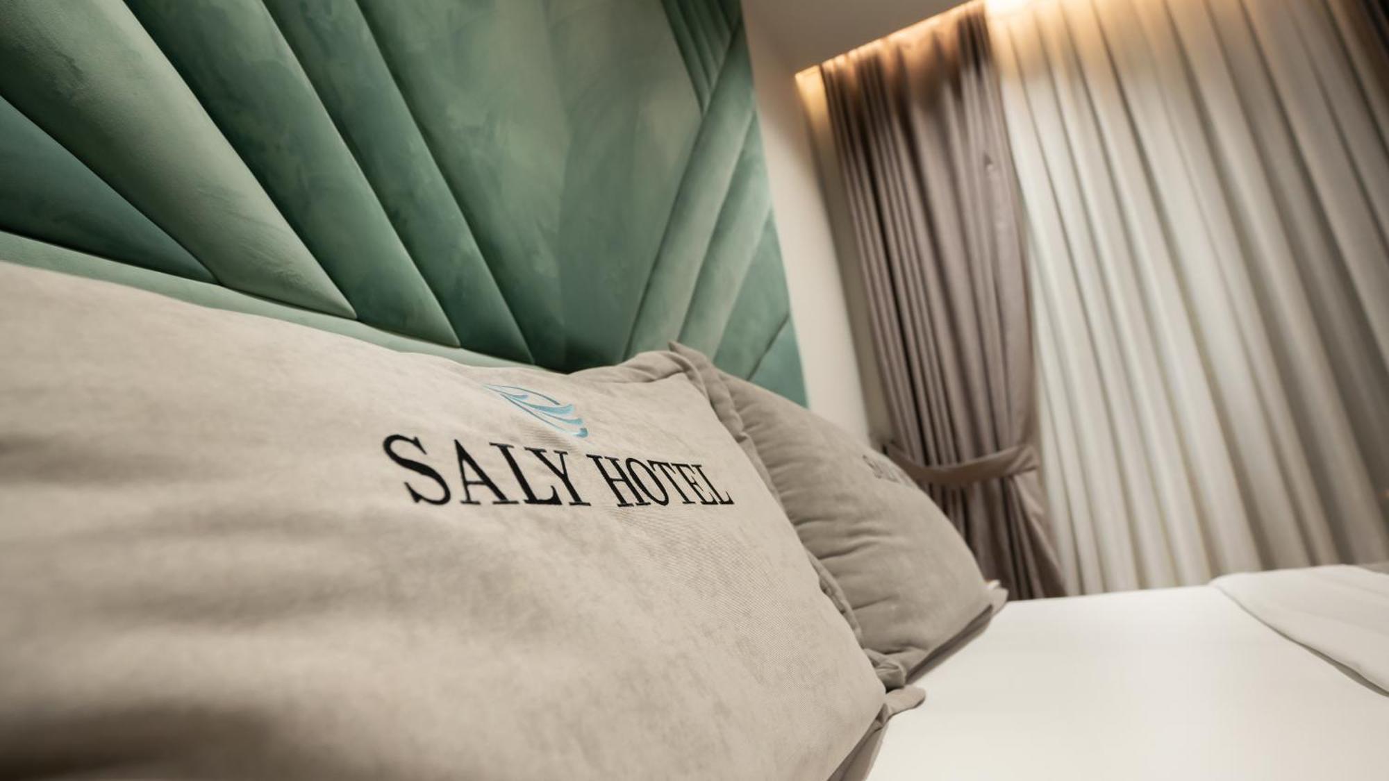 Hotel Saly Durres Bagian luar foto