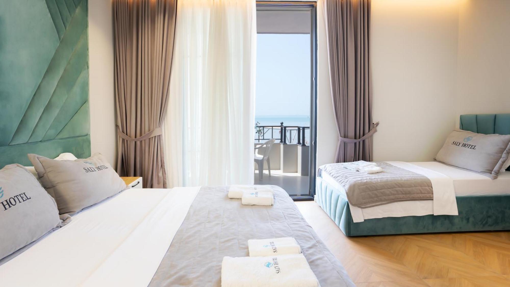 Hotel Saly Durres Bagian luar foto