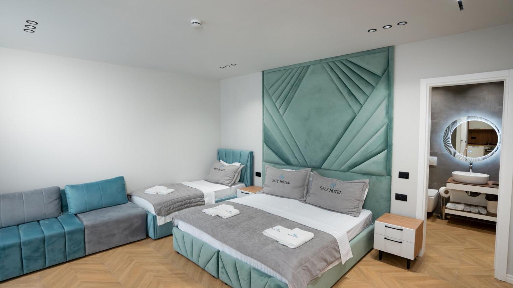 Hotel Saly Durres Bagian luar foto