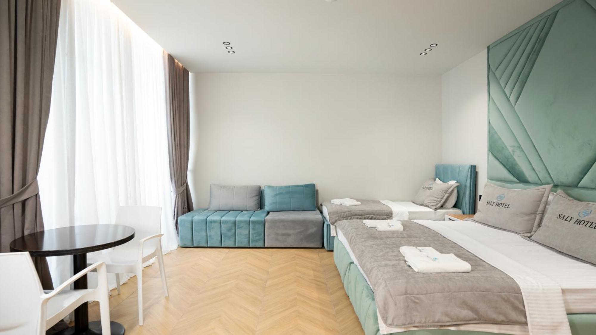 Hotel Saly Durres Bagian luar foto