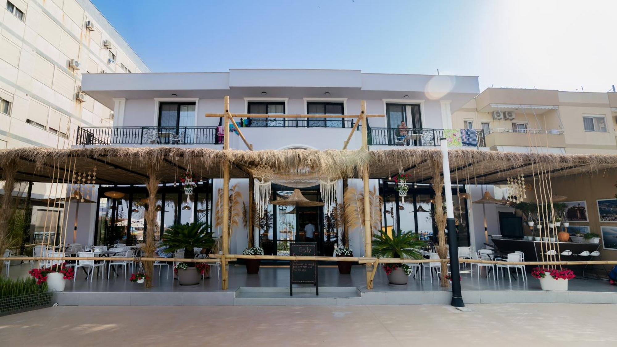 Hotel Saly Durres Bagian luar foto